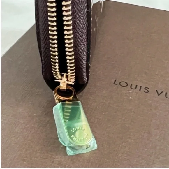 NWT Louis Vuitton Zippy Wallet Monogram Vernis, Amarante - Picture 8 of 15